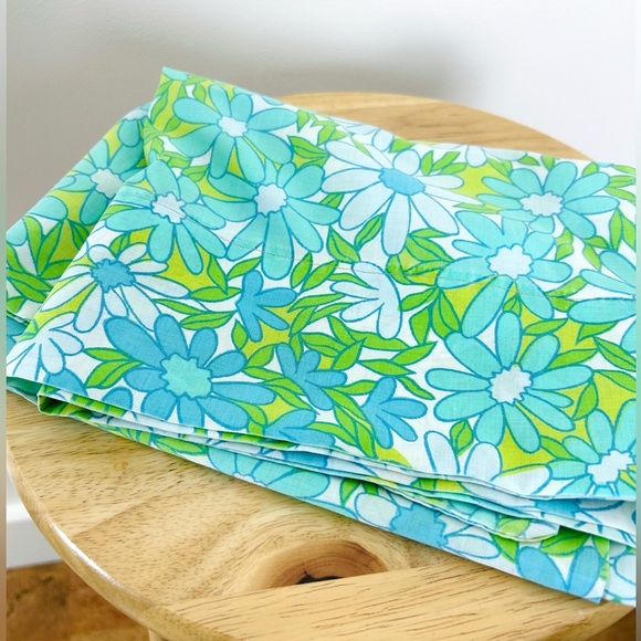Vintage Blue Flower Power Pillow Case - Picture 1 of 4